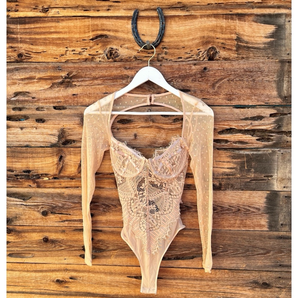 BARDOT | Farrah Lace Bodysuit Nude 4